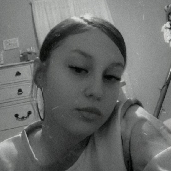 Meet your Posher, Violet - Picture 1 of 1